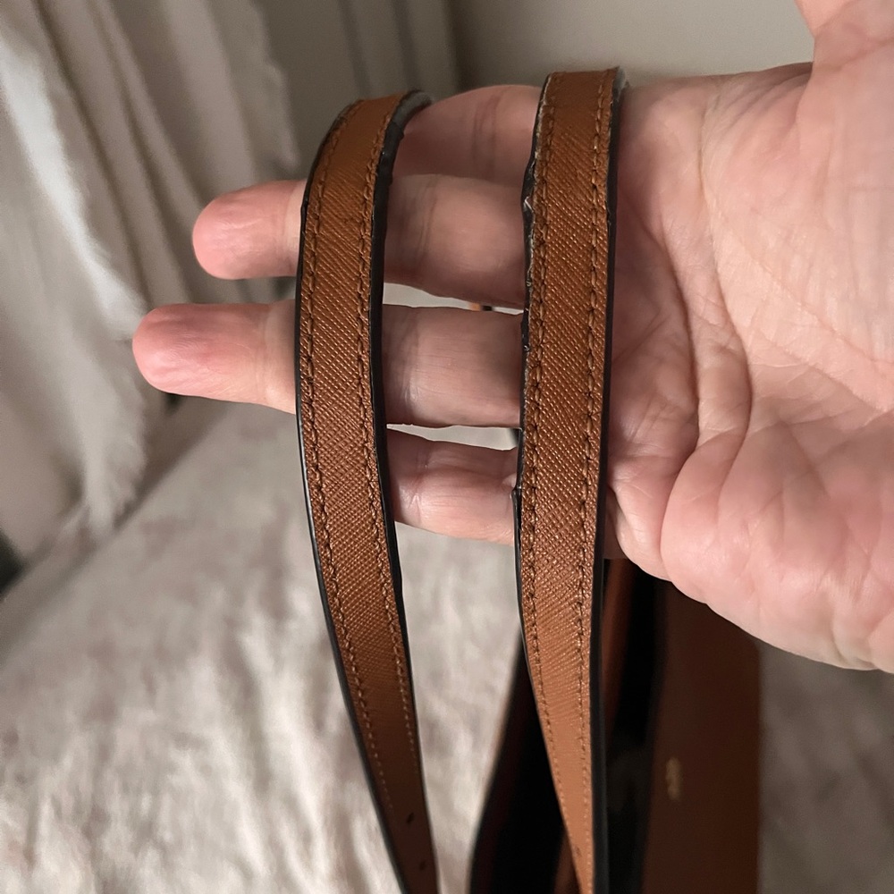 ✨Tory Burch York Tote✨ - Picture 5 of 16